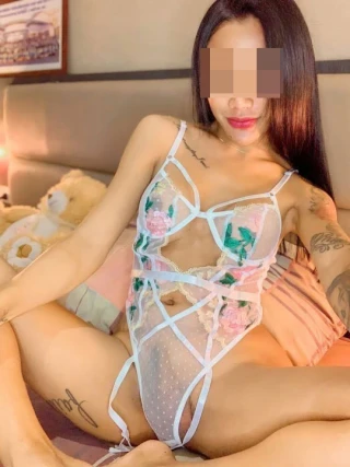 Ladyboy fan de lingerie cherche plan sexe gratuit à Villeurbanne
