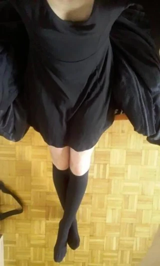 Rencontrer une trans de Reims qui aime se balade sans sous vêtements sous sa robe